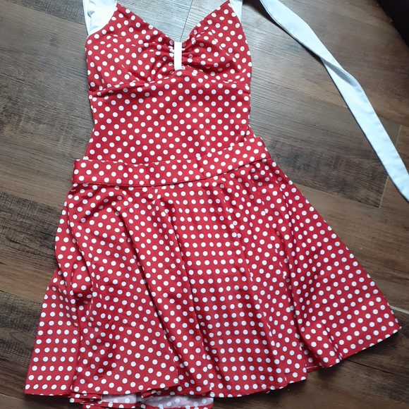 Pinup couture bathing suit - Picture 2 of 3